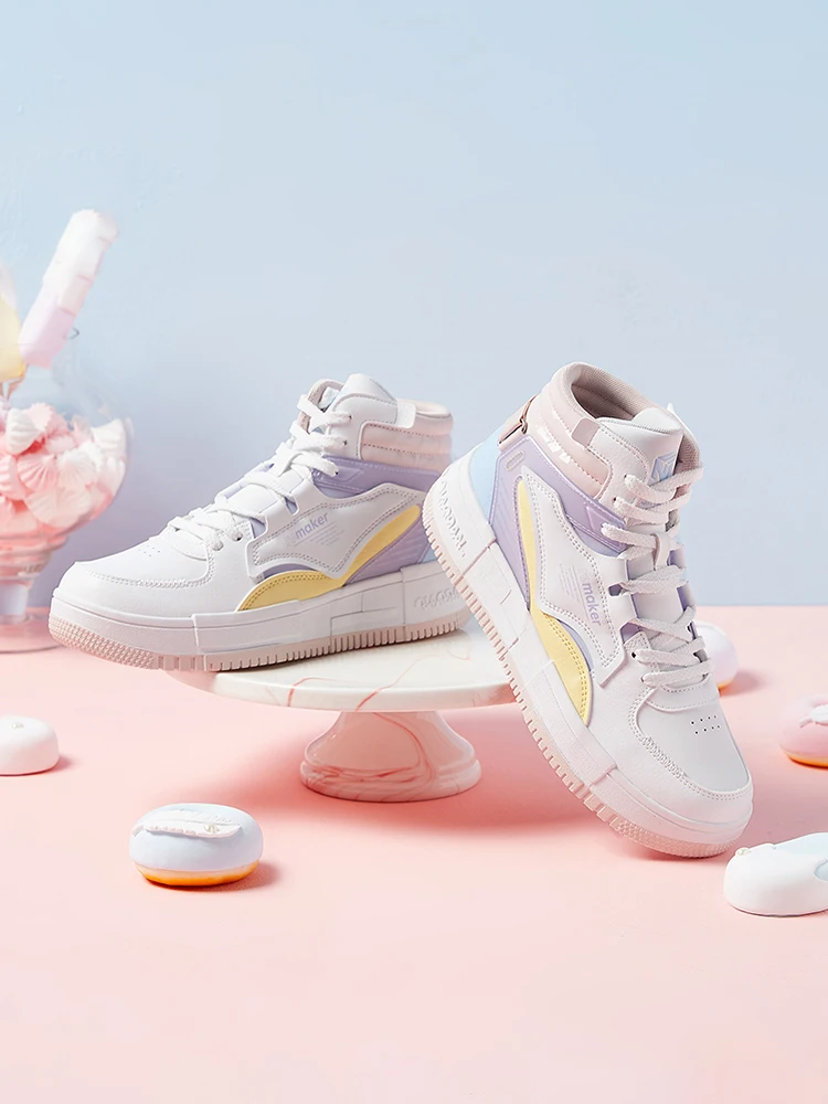 QIAODAN Skateboarding Shoes for Men 2022 Autumn New Fashion High Top Warm Lightweight Panelled Splicing Sneakers XM36210556