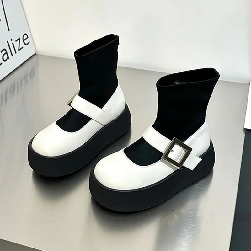 Женские зимние ботильоны на плоской подошве и платформе кожаная обувь трендовая