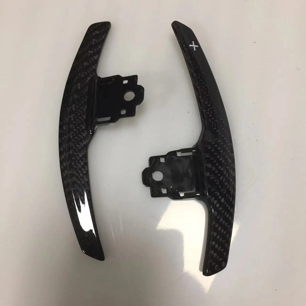 

Модификация автомобиля подходит для всей серии BMW серии F-G, удлинение из сухого углеродного волокна для замены рулевого колеса