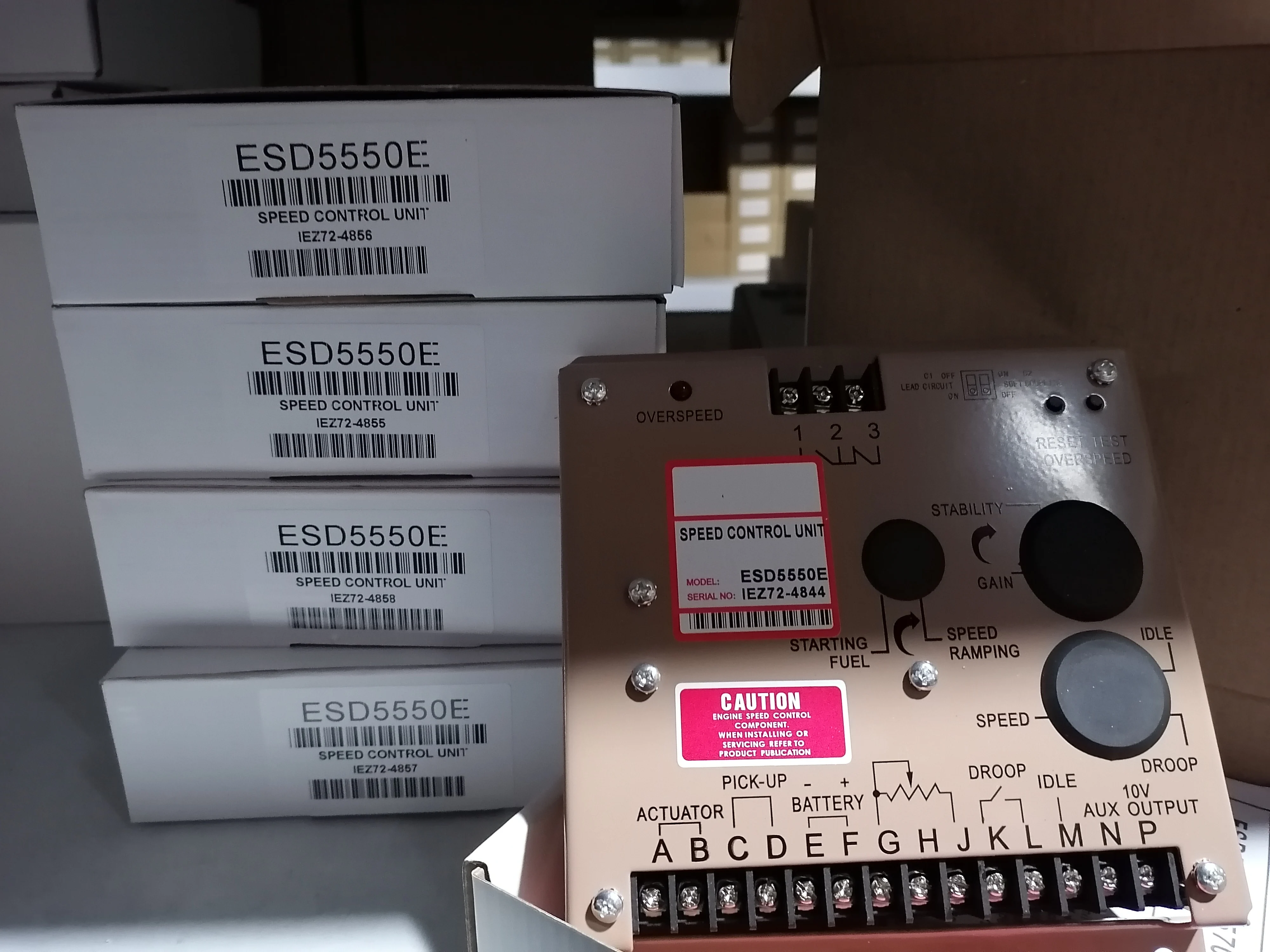 Электронный модуль управления скоростью генераторной установки ESD 5550E ESD5550E для