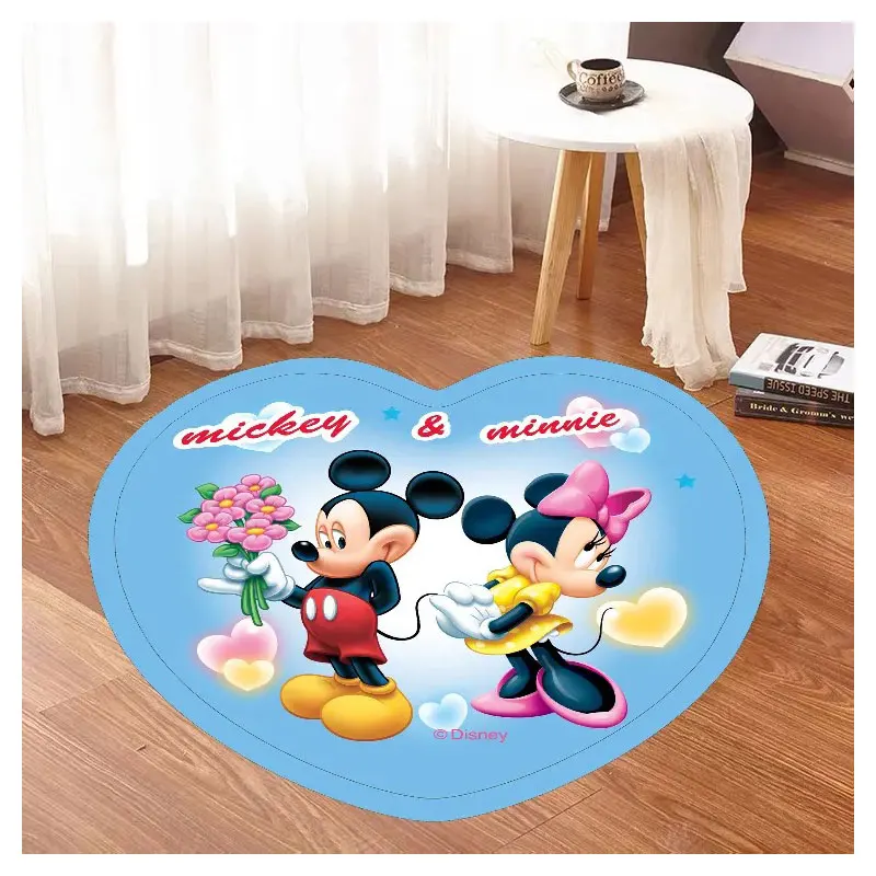 Детский игровой коврик Disney с Микки и Минни прикроватный в форме сердца для