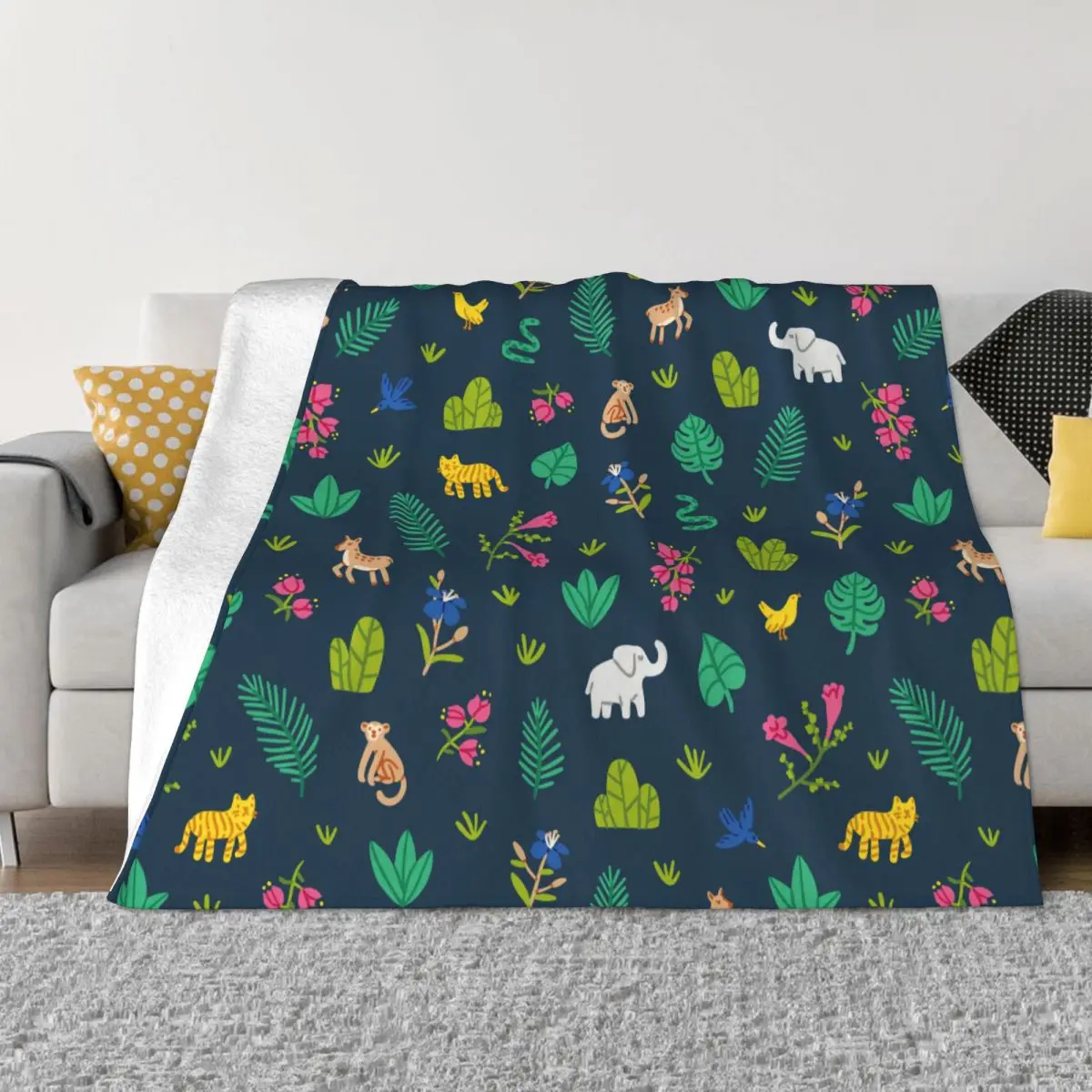 

Elephant Animal Retor Blanket Fleece Printed Breathable Soft Throw Blanket for Bedding Car Bedding Throws