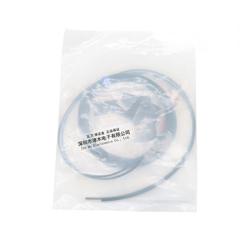 

Флуоресцентный волоконно-оптический датчик с гибким сопротивлением