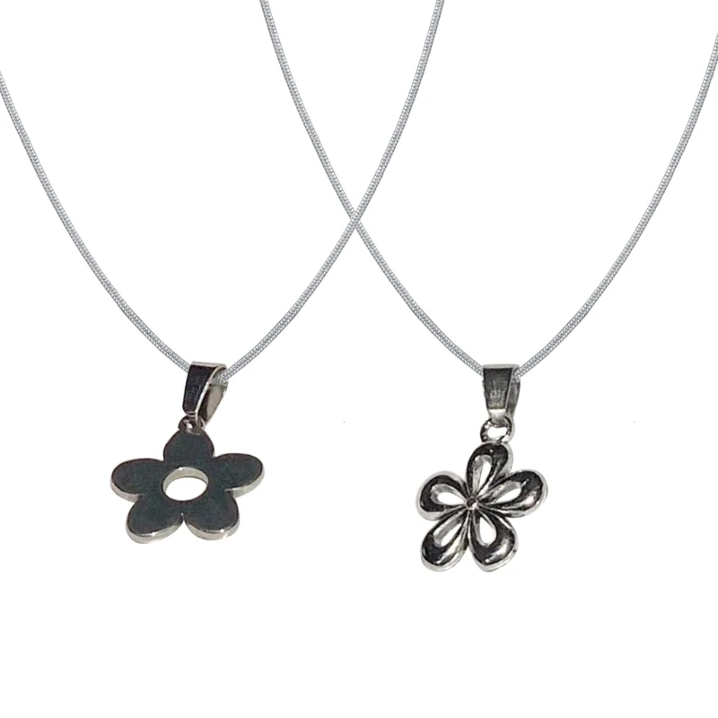 

Hollow Metal Flower Pendant Necklace Y2K Clavicle Chain Fashion Jewelry 264E
