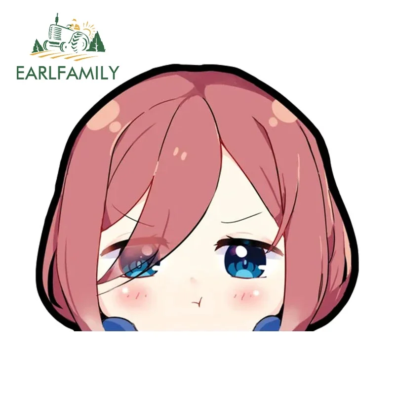 

EARLFAMILY 13 см автомобильные наклейки Chibi аниме личность Peeker ноутбук виниловая Автомобильная оберточная наклейка мотоциклетная автомобильная камера