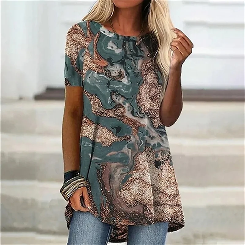 

Футболка женская оверсайз с абстрактным градиентом и 3D принтом