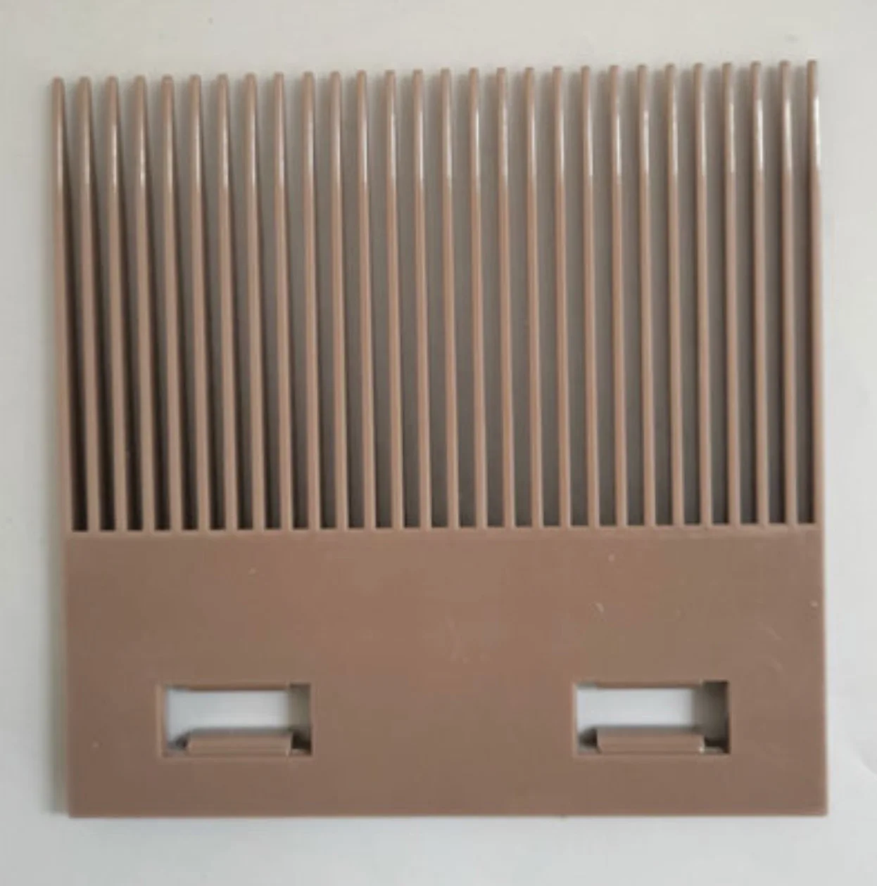 

4pcs L:147x151mm 4809 Comb Board Transition Plate Ribbed Mesh Belt