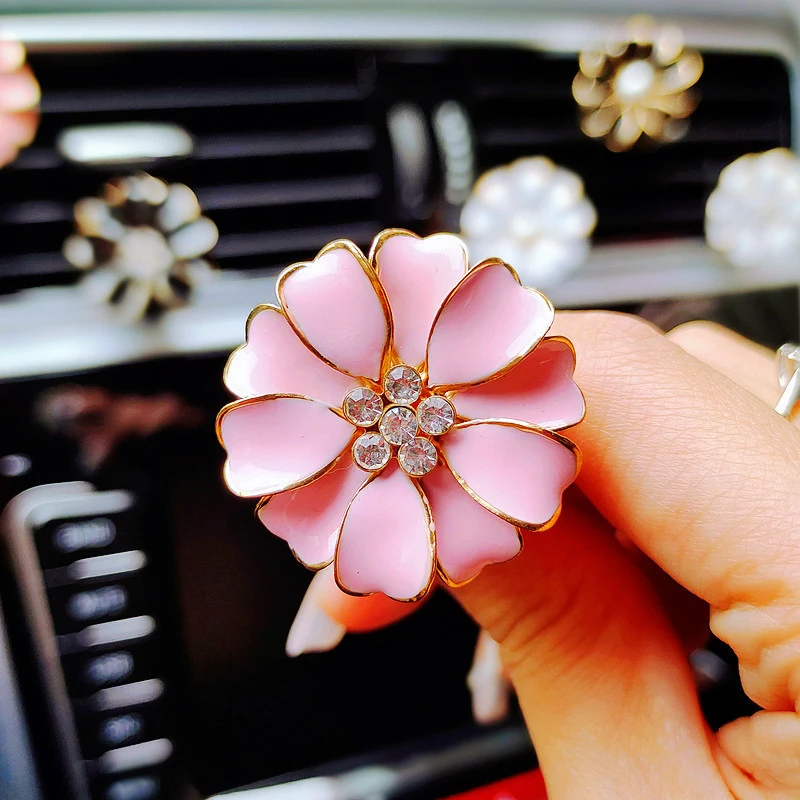 

Mini Camellia Auto Air Outlet Aromatherapy Aluminum Alloy Car Air-conditioned Solid Air Freshener Diamond Bling Fragrance Snap