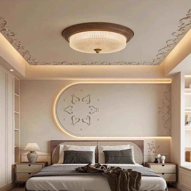 Стеклянный абажур орехового цвета с гравировкой французский ретро-стиль в