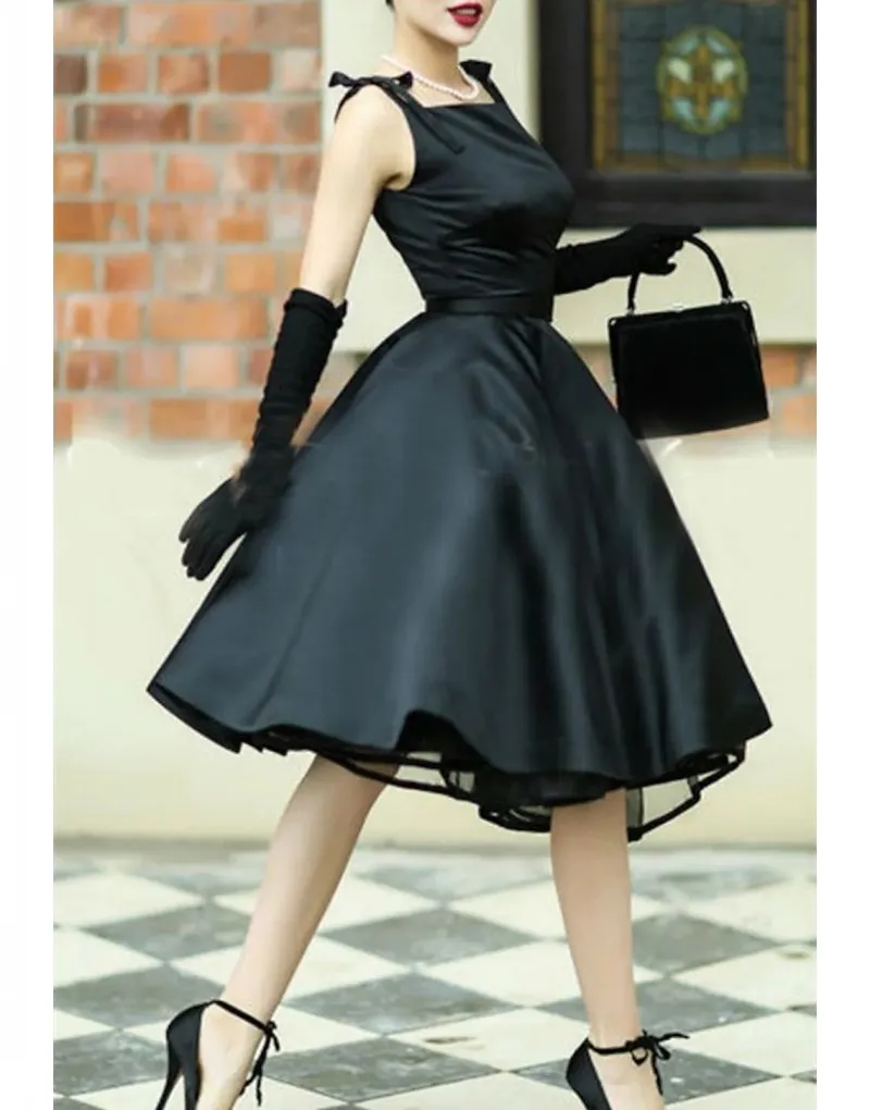 Купи A-line Black Short Cocktail Party Dresses 2022 Straps Square Neck Satin Knee Length Homecoming Prom Gown Robe De Soirée за 4,699 рублей в магазине AliExpress