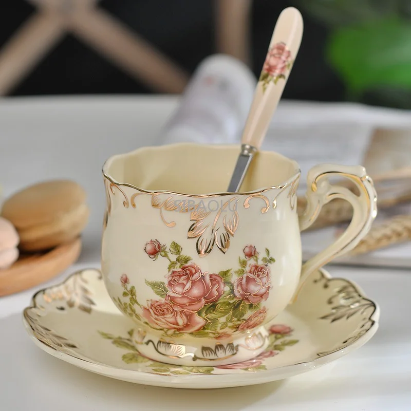 

Hot Sale Creative Ceramic Coffee Cup and Saucer Hand Painted Rose Porcelain Tea Cup and Spoon Classic Drink Gift
