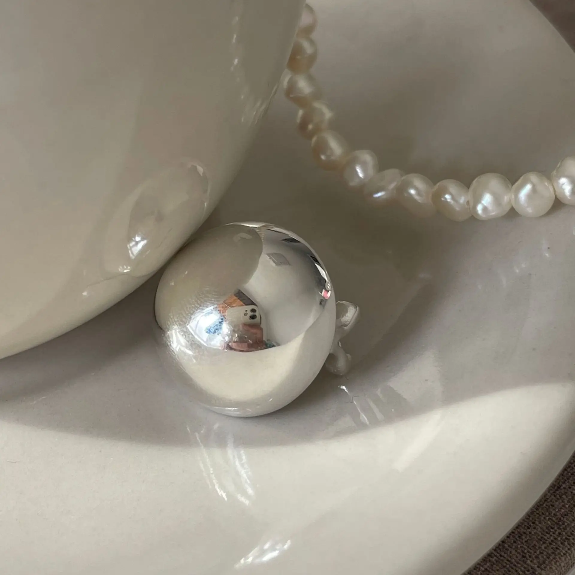 

French Ornament S925 Sterling Silver Earrings Cold Style Retro round Spherical Personalized Ear Clip Earrings