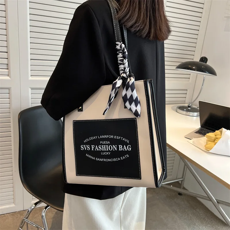 

2022 new sweet letter printing pu contrast color silk scarf ladies shopping bag summer new women's shoulder messenger bag