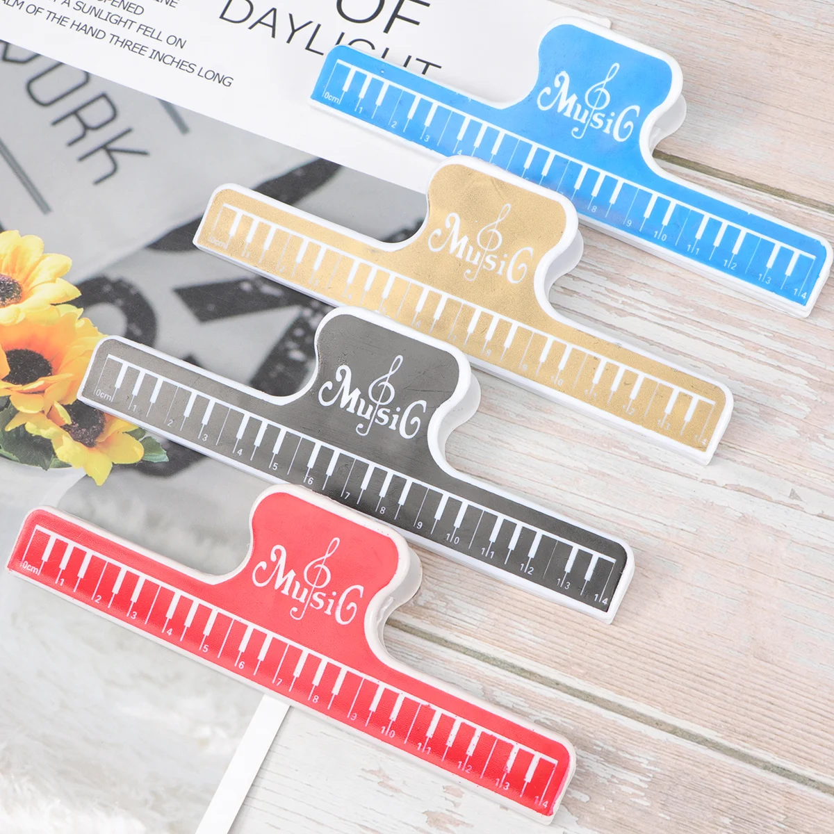 

4 Pcs Piano Holder Book Clip Note Clip For Pianist Lover (Red + Golden + Black + Blue, 1 Pcs Each)