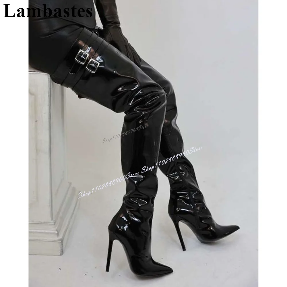 Женские сапоги из лакированной кожи на тонком высоком каблуке с острым носком