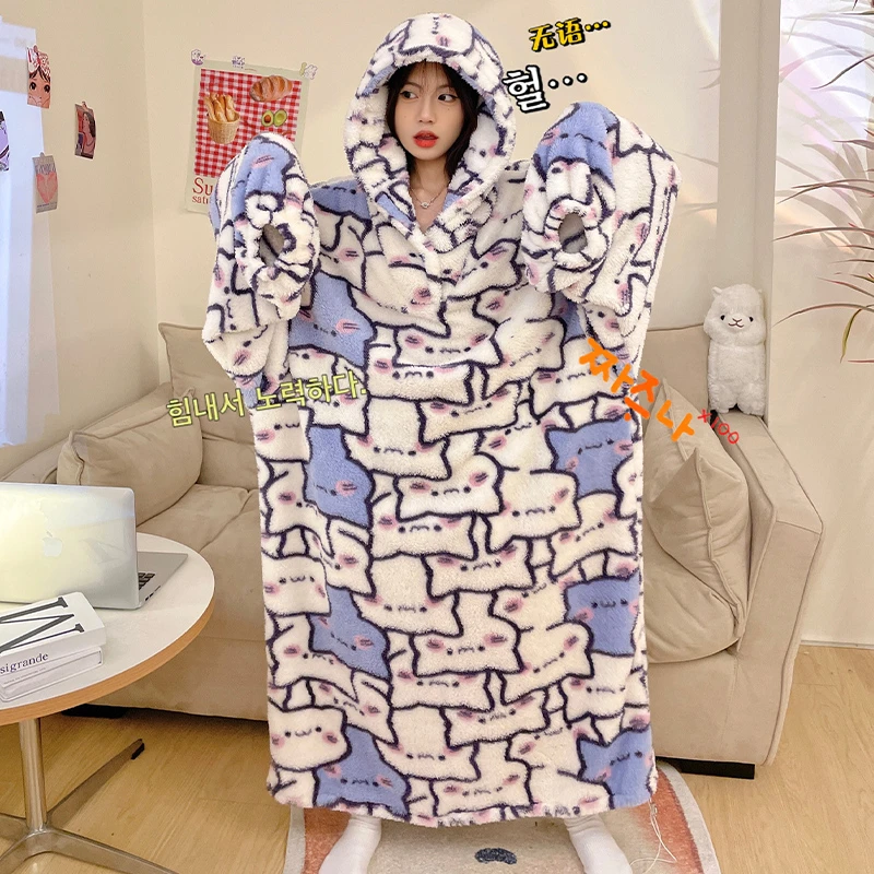 

Winter Bathrobe Pajamas Women Sleepwear Robe Coral Velvet Nightie Lovely Pig Print Long Plush Hooded Thick Soft Warm Robes