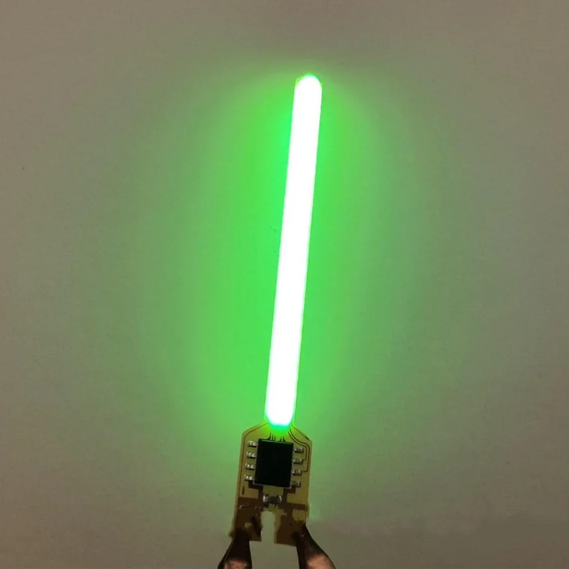 

Метеоритная нить RnnTuu 40/59/70 мм RGB