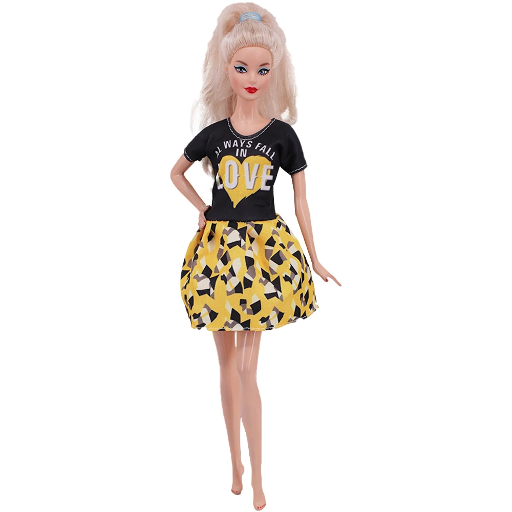 Одежда для куклы Барби