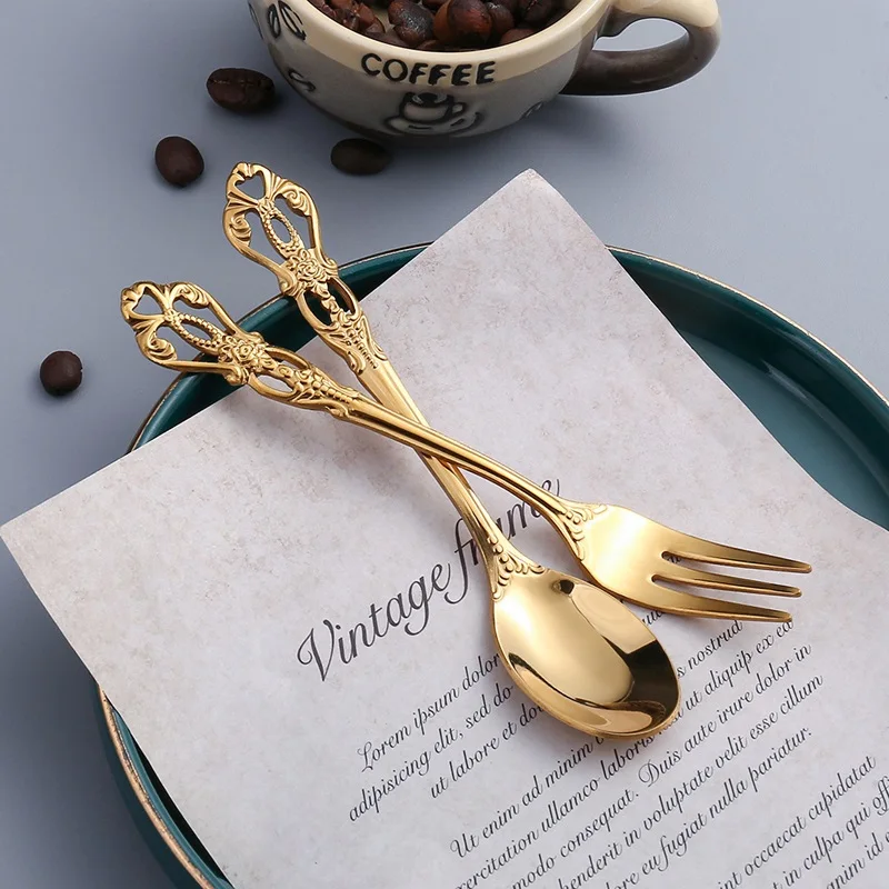 

Golden Western Cutlery Set High Quality Designer Full Serving Dinner Coffee Spoons Fork Luxury Dessert Platos Tableware OA50DS