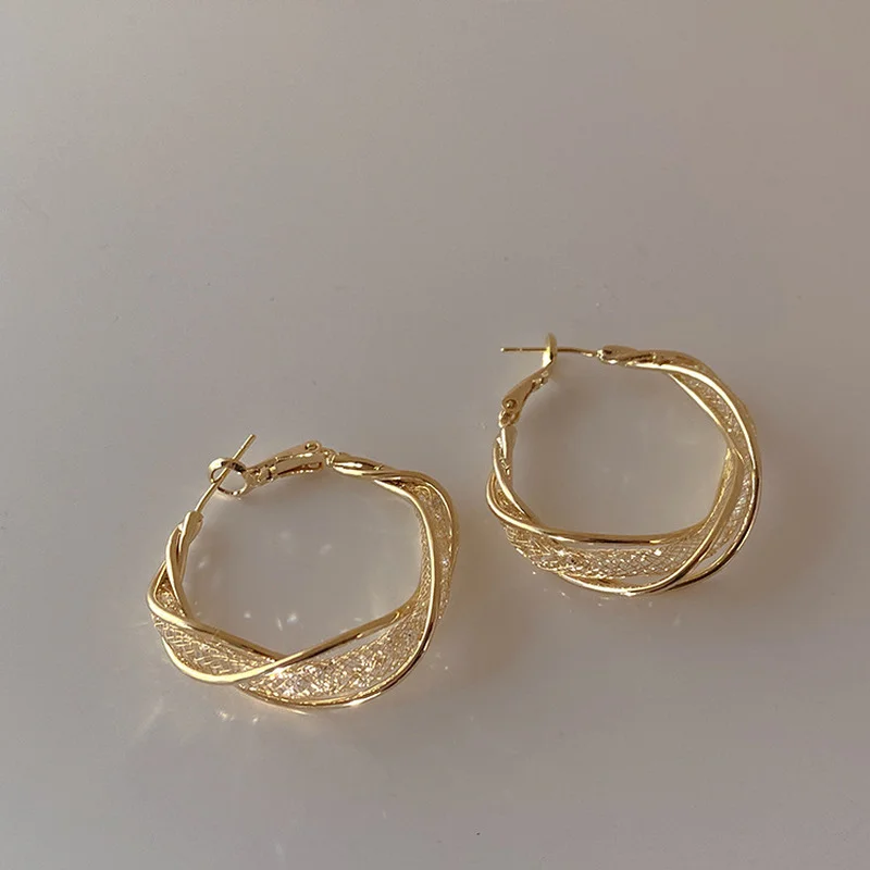 

Minar Personality Gold Color Twist Metal Hoop Earring for Women Large Hollow Out Round Circle Geometric Earrings Simple Jewelry