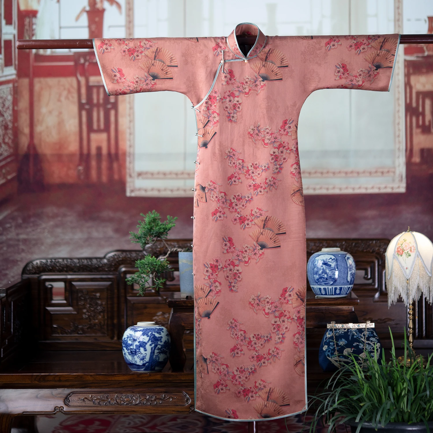 

Chinese Traditional Qipao Fragrant Gauze Silk Retro Style Cheongsam Female Chinese Evening Dress Elegant Dress