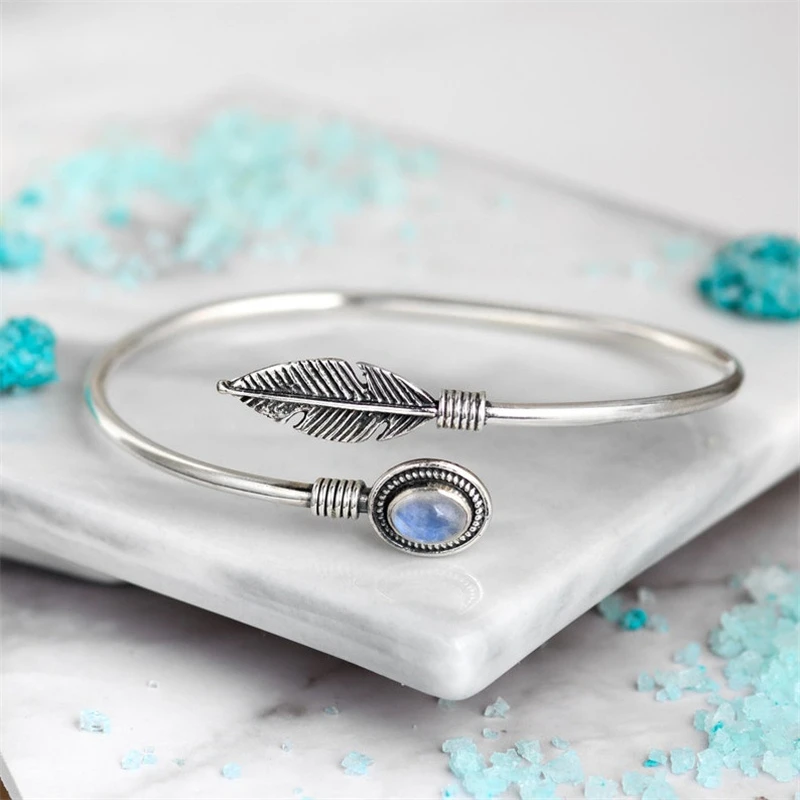 

Vintage Style Inlaid Moonstone Feather Bracelet Design Sense Women Silver Color Open Metal Bracelet Gift Jewelry Dropshipping