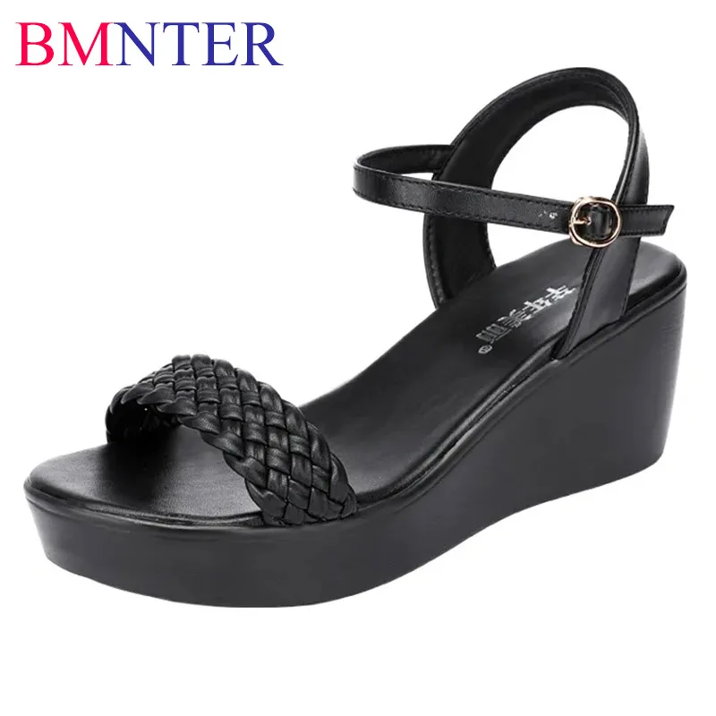

Small Size 32-43 Breathable Rhinestone Soft Leather Platform Shoes 2023 Summer Women's High Heels Wedges Sandals Office