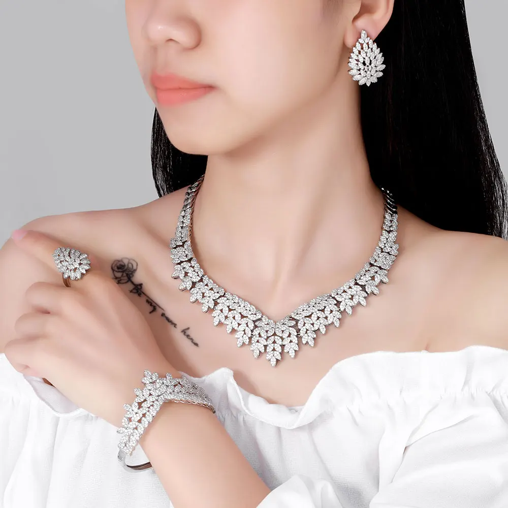 2024 Топ 4 ультра роскошный комплект для свадебной вечеринки с кубическим