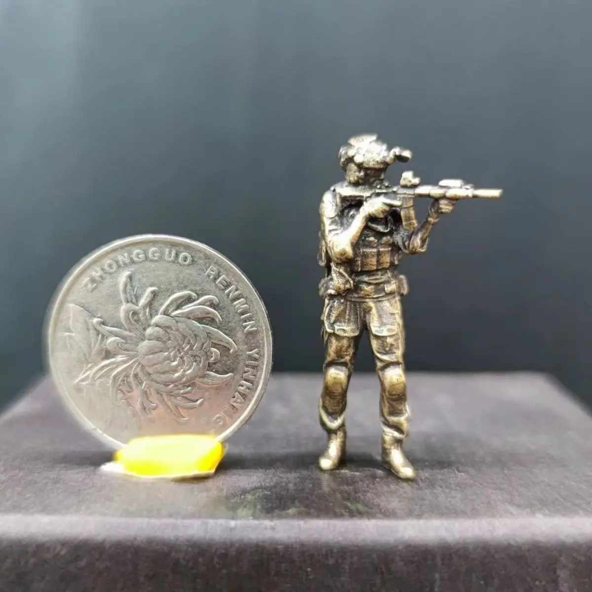 Миниатюрная латунная фигурка солдата спецназа владимир забелин рассказ солдата