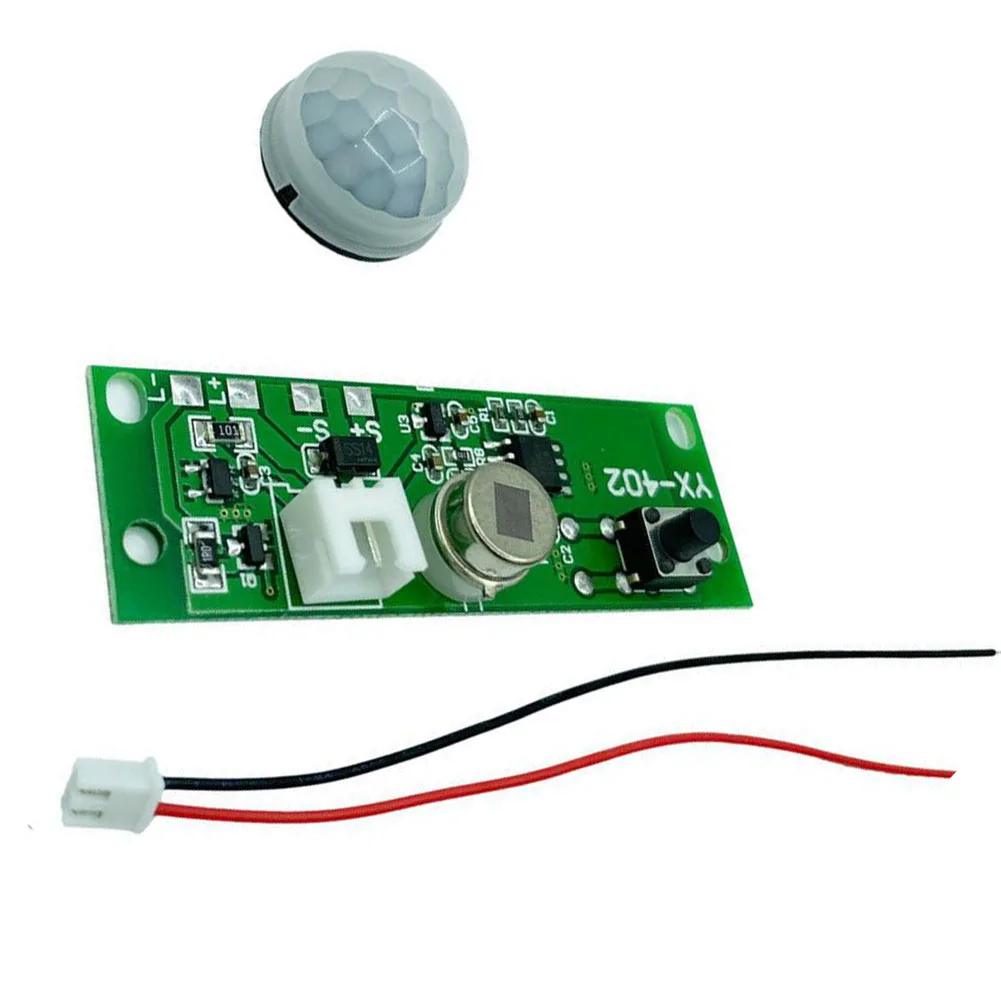

3.7 V Automatic Solar Charging Circuit Board 2.32x0.75x0.31in Luminous Control Sensor Module 3.7V Lithium Battery Circuit Board