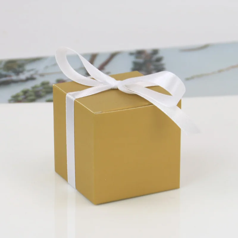 

[Spot goods]100pcs New square candy box Solid color square box wedding candy box Christmas Halloween creative li