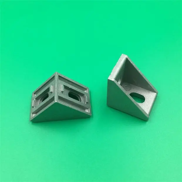 

100pcs 2020 Brackets Corner fitting angle aluminum 20x20Corner Bracket 20x20x17mm Solid Cast For 20mm Extrusion CNC Routers