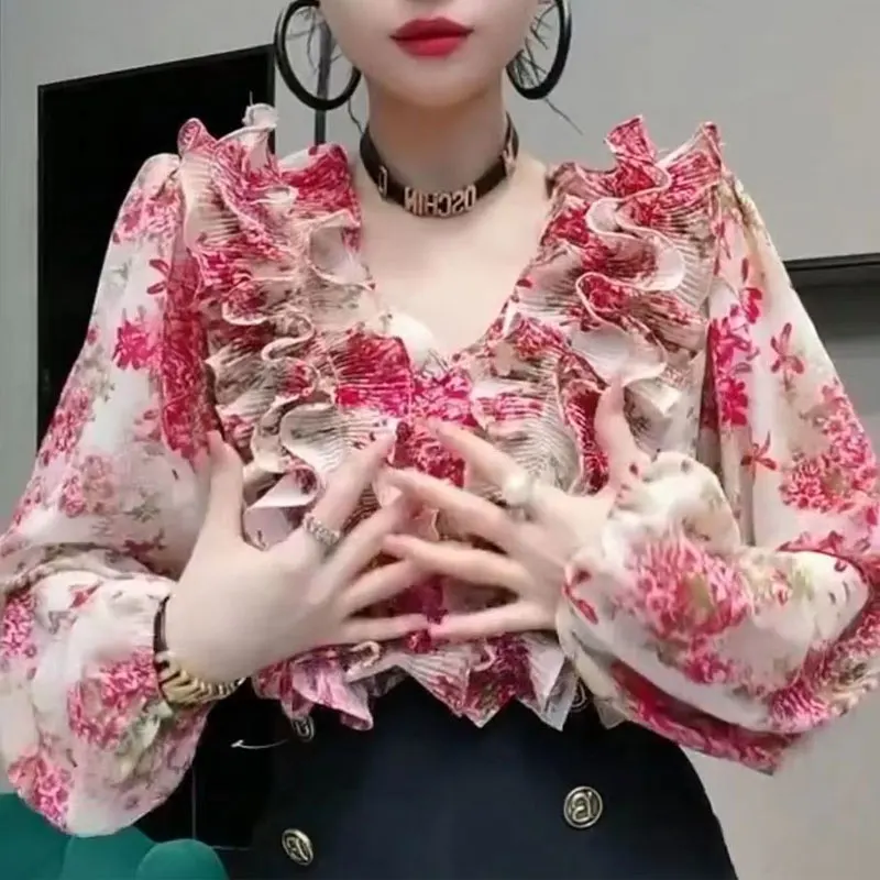 Рисунок 2 - Женская винтажная рубашка с принтом