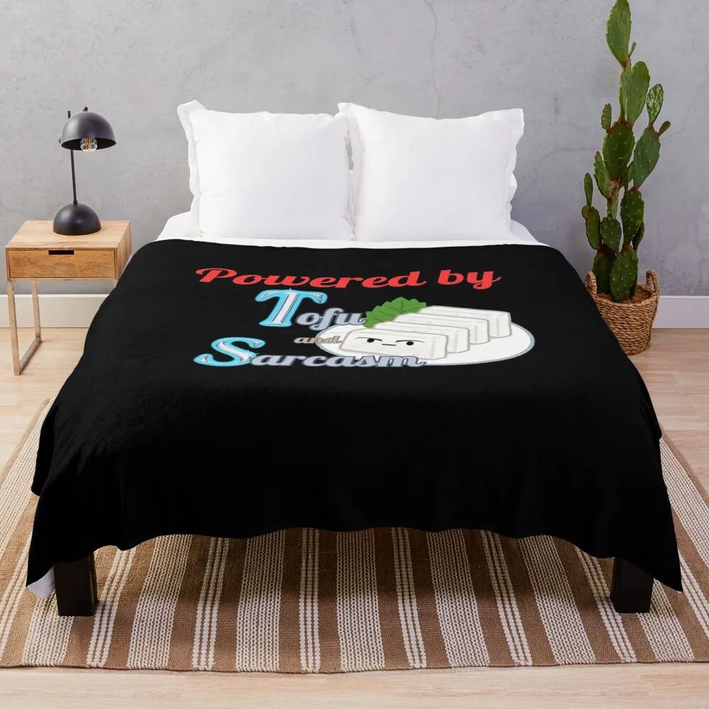 Powered by Tofu and Sarcasm — веселый веганский дизайн с праздничным одеялом теплое милое