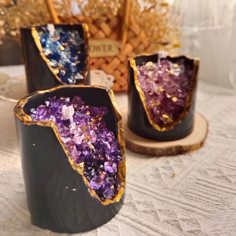 

Natural Amethyst Quartz Gemstone Crystal Aromatherapy Candle Creative Scented Candle Gift Set for Mother's Day, Valentine's Day