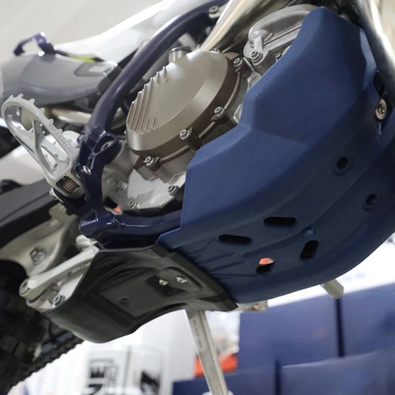 

Suitable for HUSQVARNA TE/TC/FC/FE250/300 19-20 two-stroke engine engine protection shell motorcycle chassis protection plate