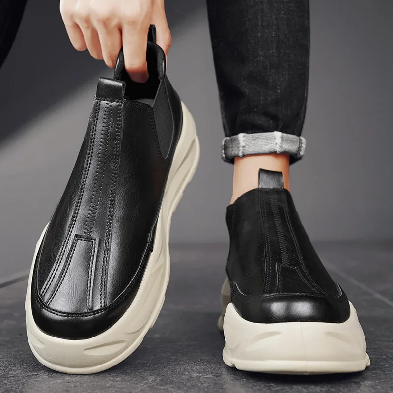 Мужские ботинки на толстой подошве в британском стиле