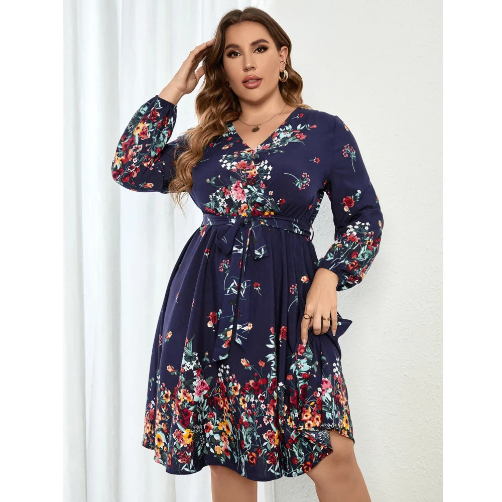 

Plus Size Independent research and development of the new trend of autumn waist V-neck long sleeve flower dress