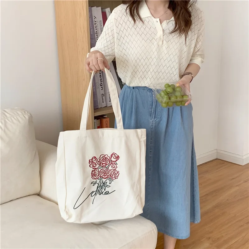 

Roses Embroidery Canvas Bags for Women Ins Style Shoulder Bags Casual Shopping Outing Bag Literary College Student Shoulder Bag