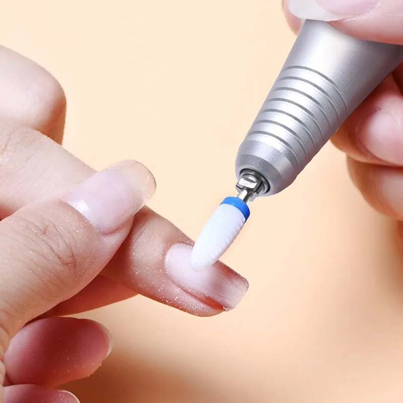 Перезаряжаемое USB-сверло для ногтей и шлифовальная машина черное |