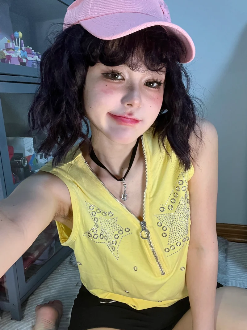 

V Neck Sleeveless Tshirts Loose Summer Punk Style Tees Star Diamonds Black Vest Hip Hop Half Zipper Women Y2k Tanks Tops