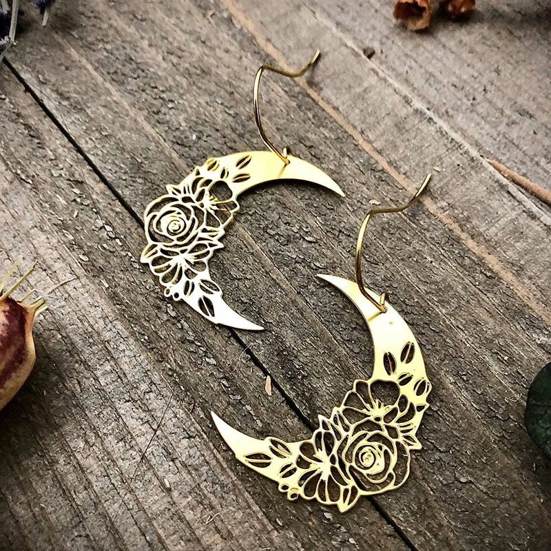 

Hollow Moon Rose Flower Pattern Hanging Earrings for Women Gothic Moon Ear Hook Earrings Personality Femme Jewelry Accessories