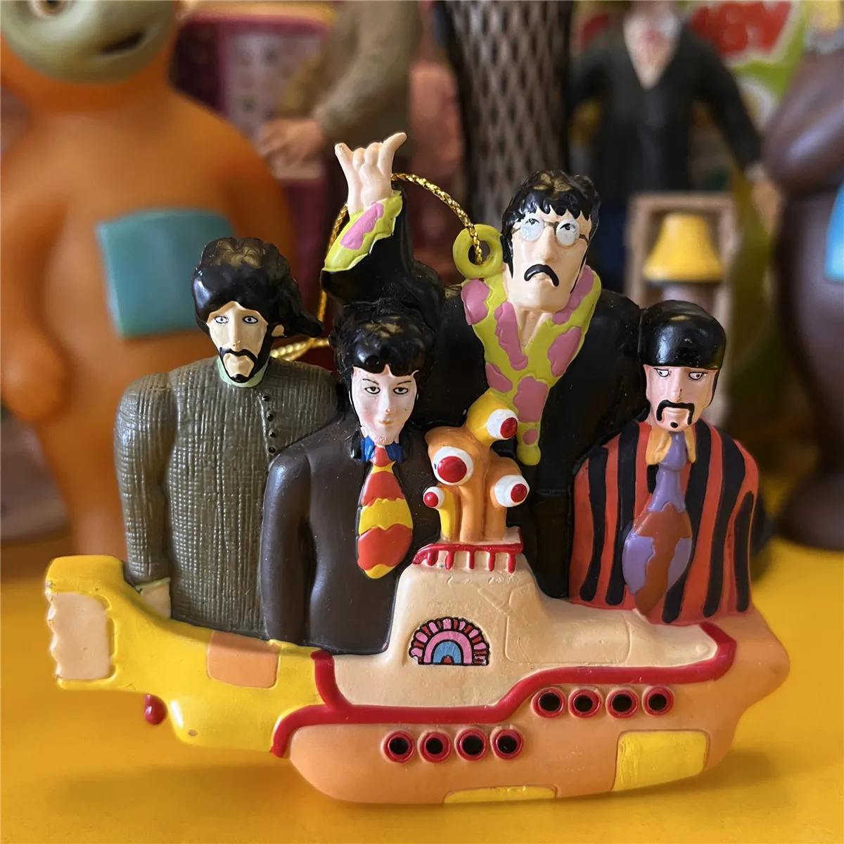 QX Infiniti Yellow Submarine