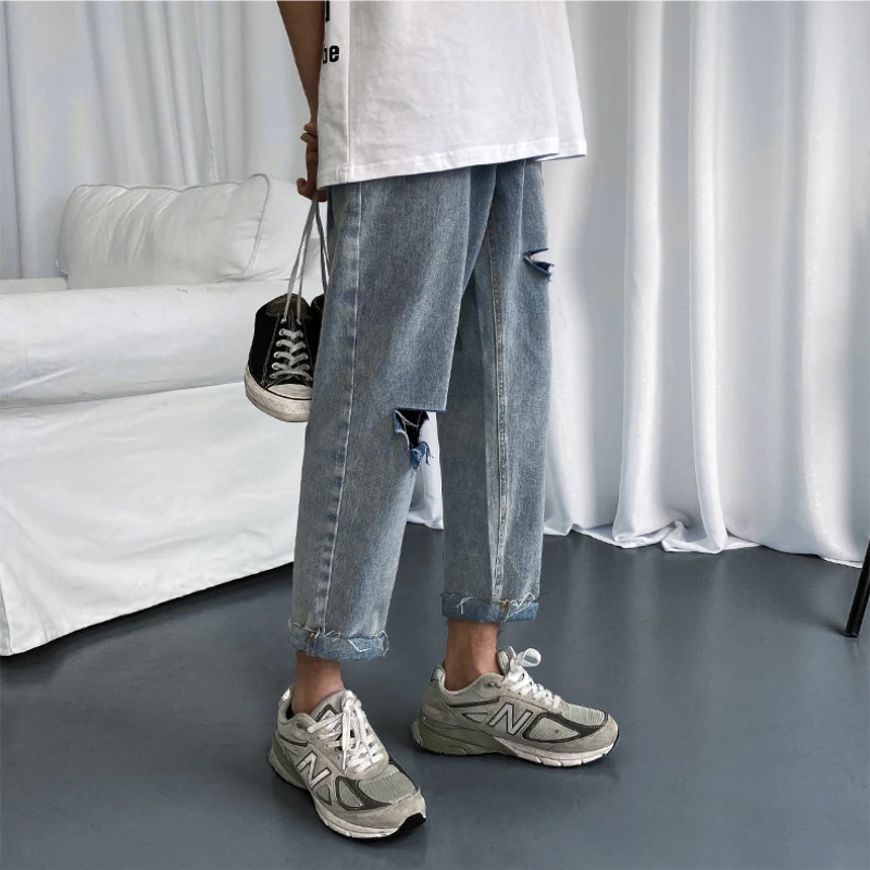 DEEPTOWN Ripped Jeans Loose Streetwear Distressed Denim Pants Men's Fashion Washed Trousers Male Hip Hop Youth Casual Hole