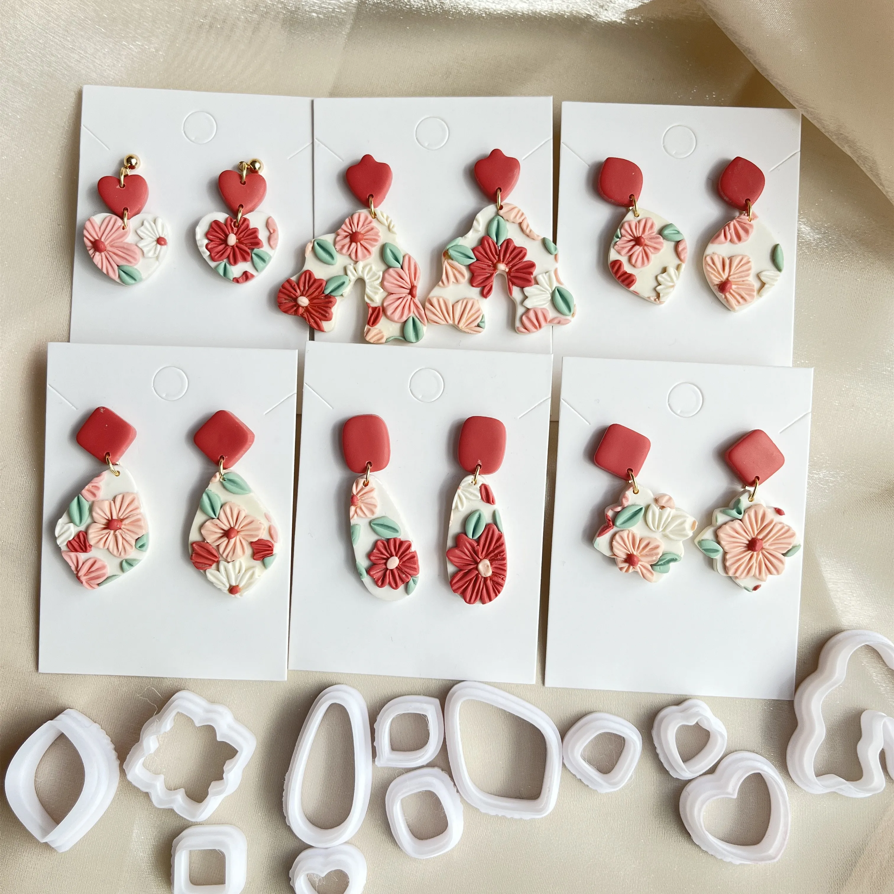 Мягкие керамические серьги