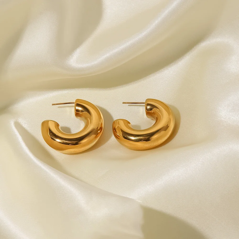 

Internet Hot Fashion Popular Earrings 18K Gold Plated Stainless Steel Chubby Thick Type Hollow C- Shaped Stud Earrings for Women