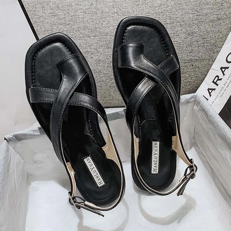 

Big Size Summer 2022 Ladies Flats Shoes Flip Flops Casual Outdoor Female Buckle Strap Sandal Fashion Women Beach Sandals Slides