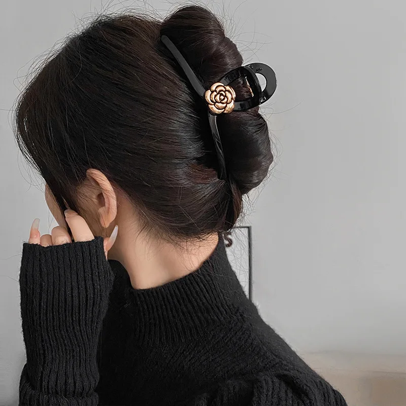

South Korean Camellia Claw Clip Women's Back Brain Spoon High Grade Retro Large Pan Hair Shark Clip 2023 New Hair Clip