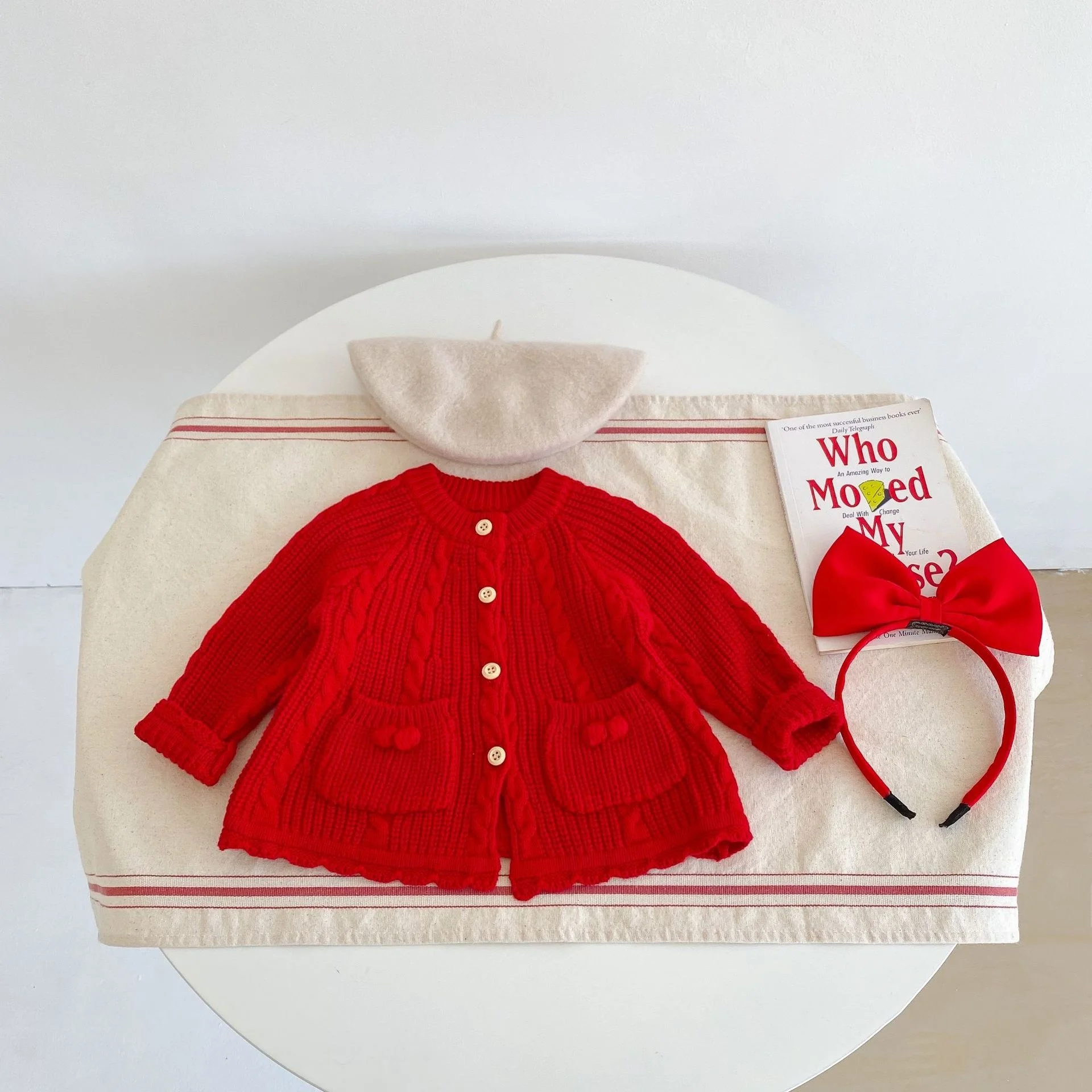 

Spring and Autumn Versatile Boys and Girls Children's Handmade Knitted Coat Cotton Long Sleeve Newborn New Year's Clothes