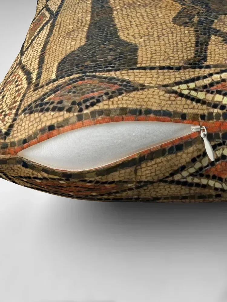 Декоративная подушка Aldborough She Wolf для дивана аниме девушка клетчатая